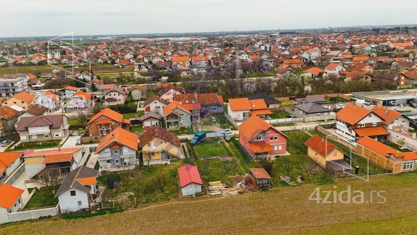 Građevinsko zemljište | 4zida