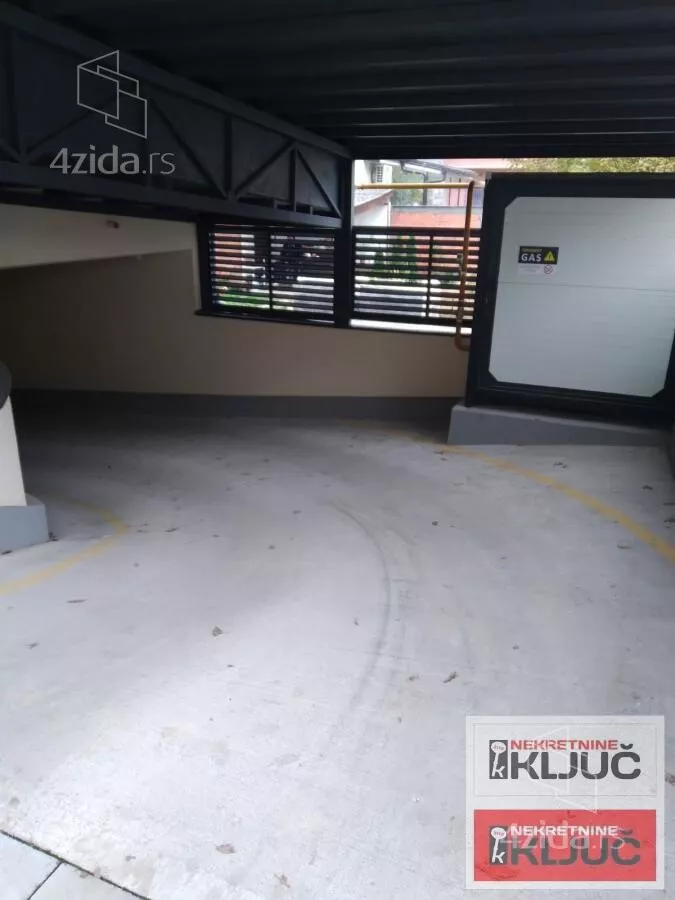 Garaža/Parking | 4zida