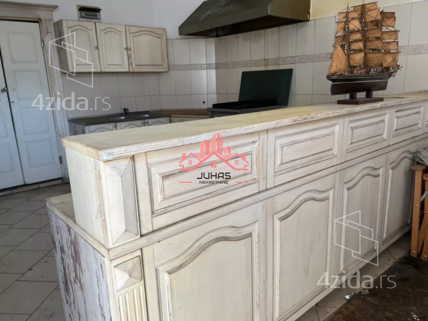 Ugostiteljski objekat | 4zida