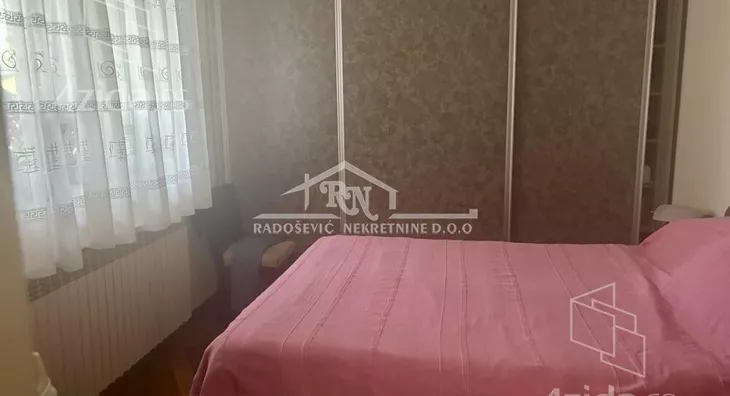 Šestosoban stan | 4zida
