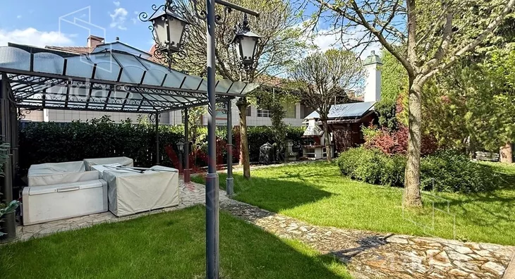 4-etažna kuća | 4zida