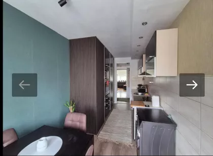 Crveni Pevac | 4zida.rs