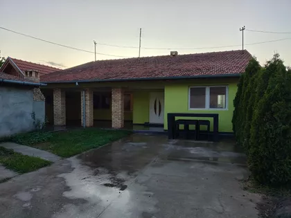 Senćanski Put 108 | 4zida.rs