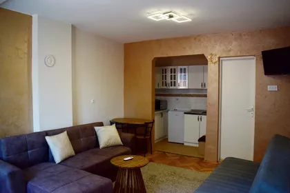 Episkopska 30 | 4zida.rs