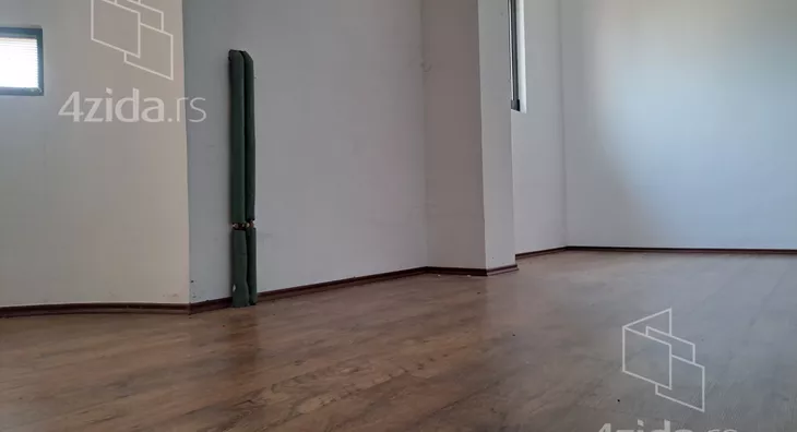 5-etažna kuća | 4zida