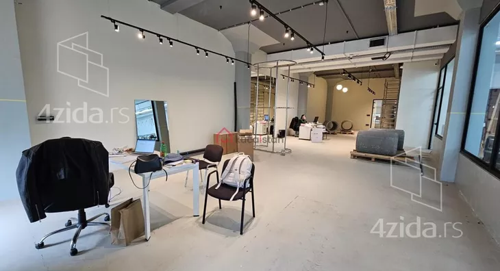 Poslovni prostor | 4zida