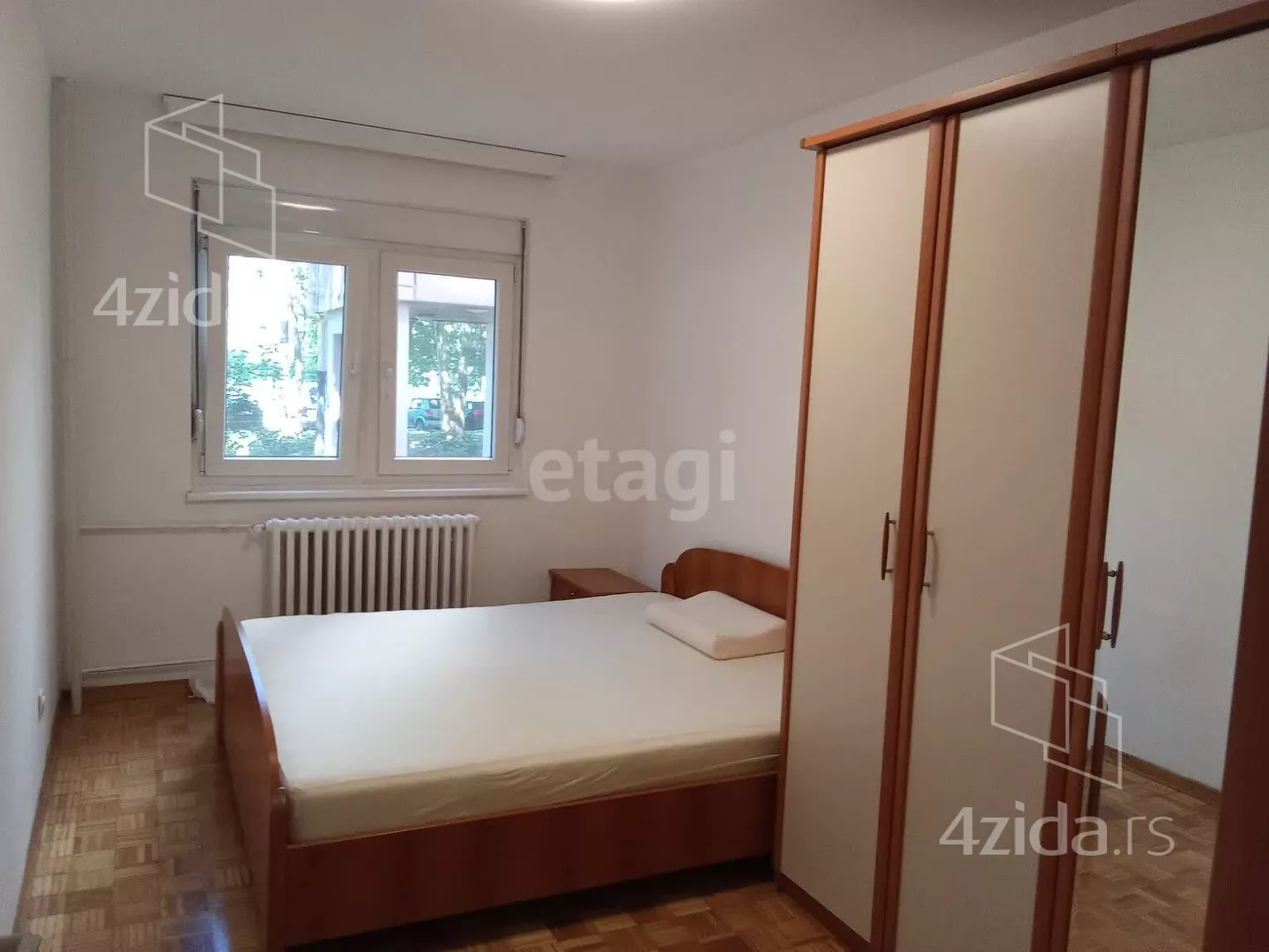 Troiposoban stan | 4zida