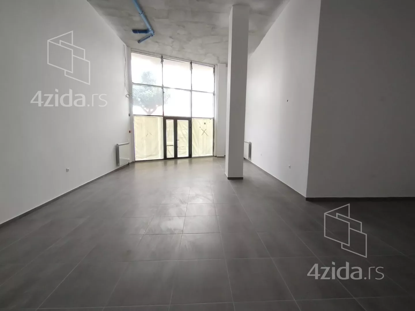 Lokal | 4zida