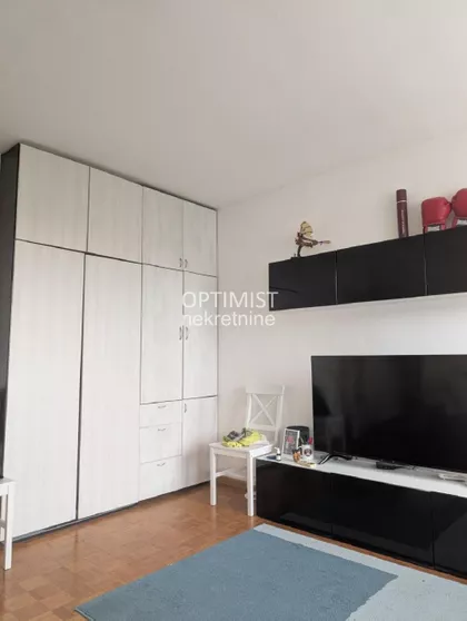 Vladimira Popovića | 4zida.rs