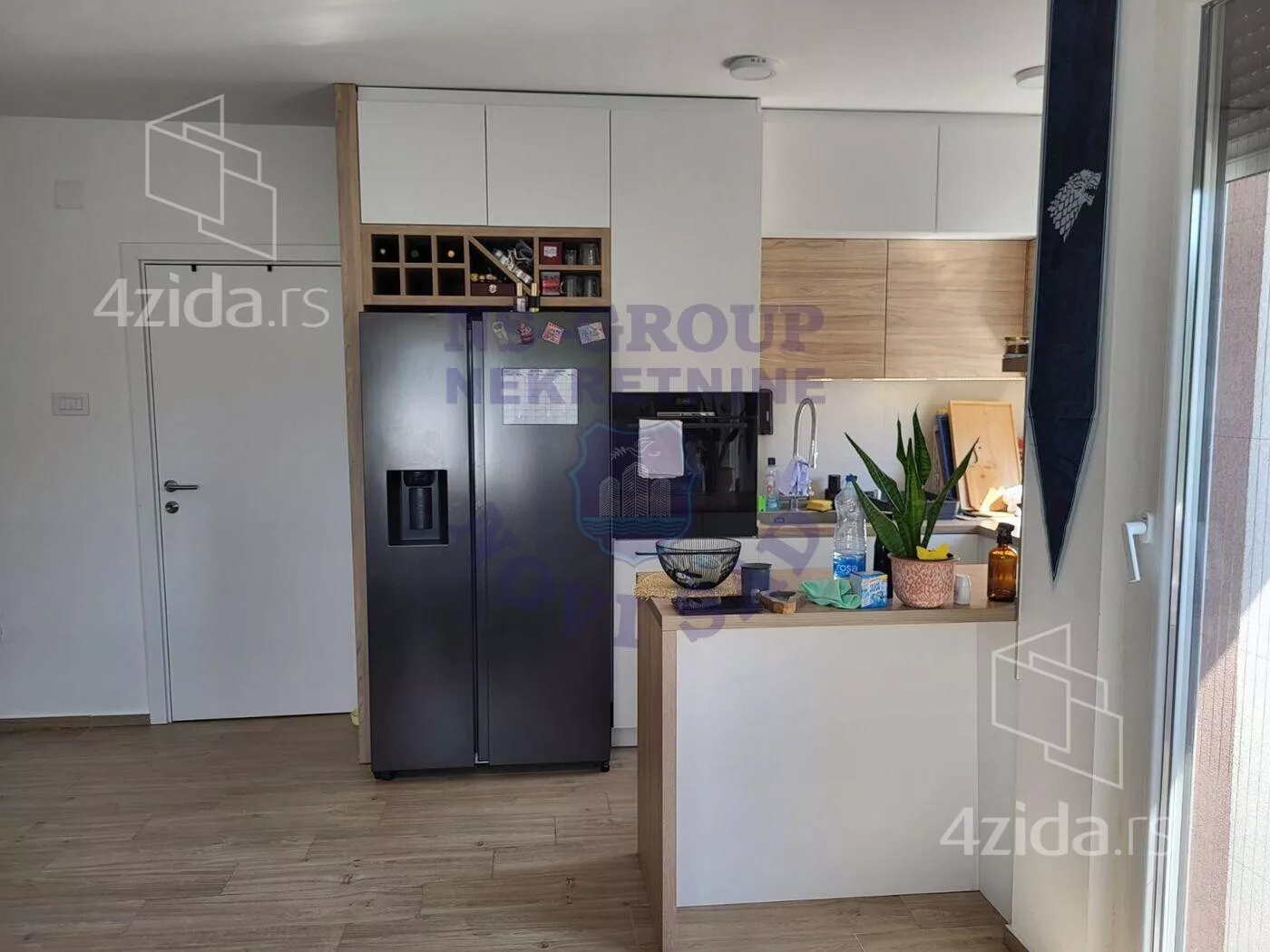 Troiposoban stan | 4zida