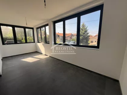 Izletnička | 4zida.rs