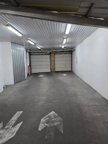 Porečka 9 | 4zida.rs