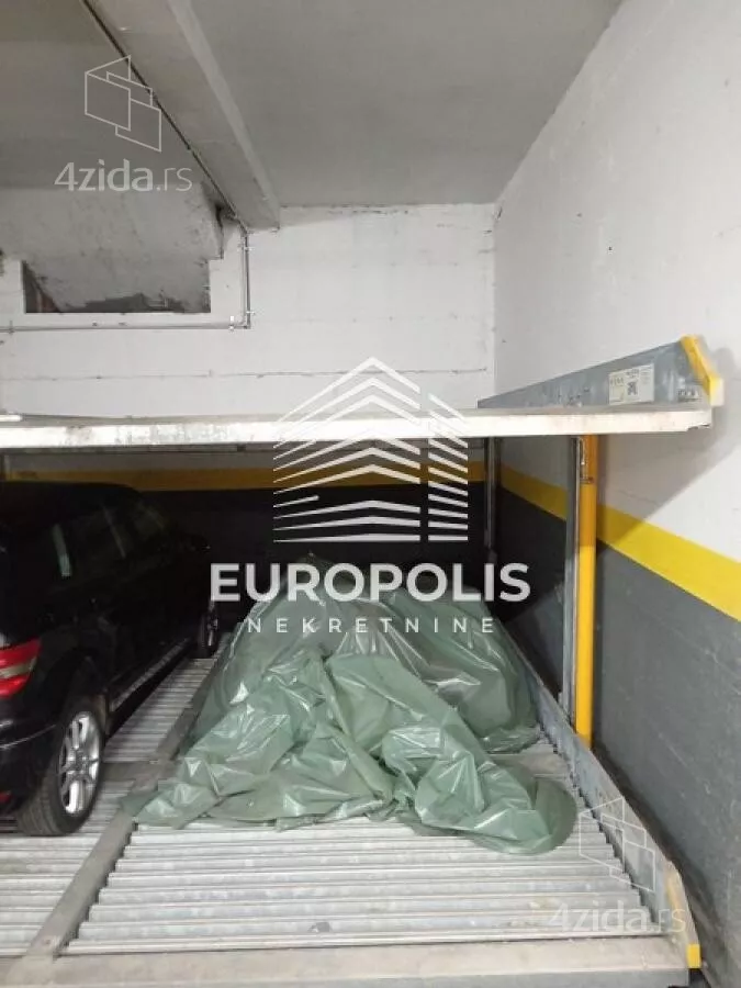 Garaža/Parking | 4zida