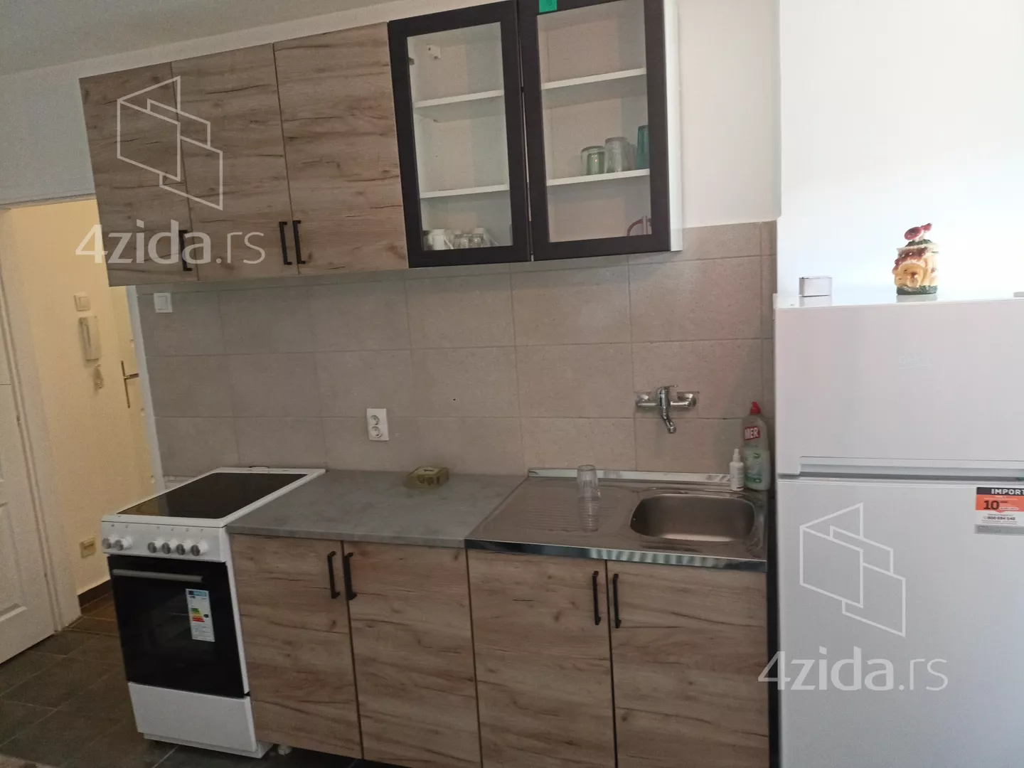 Jednoiposoban stan | 4zida