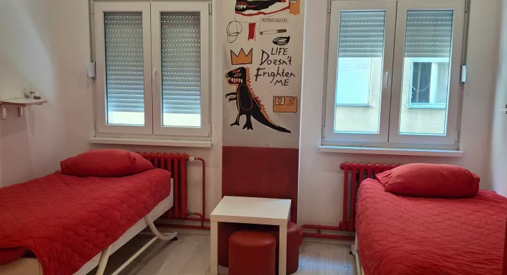 Petosoban stan | 4zida