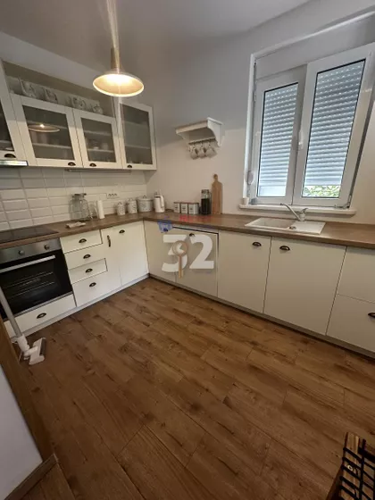 Pivljanina Baja | 4zida.rs