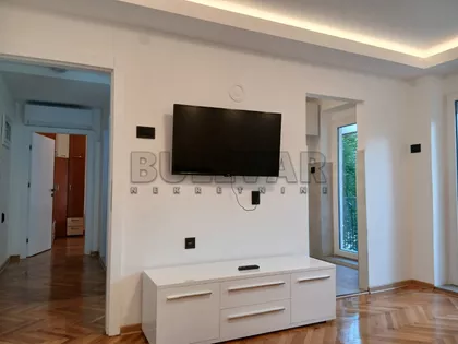 Orlovića Pavla | 4zida.rs