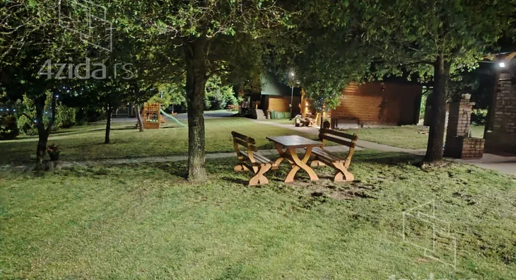 Turistički objekat | 4zida