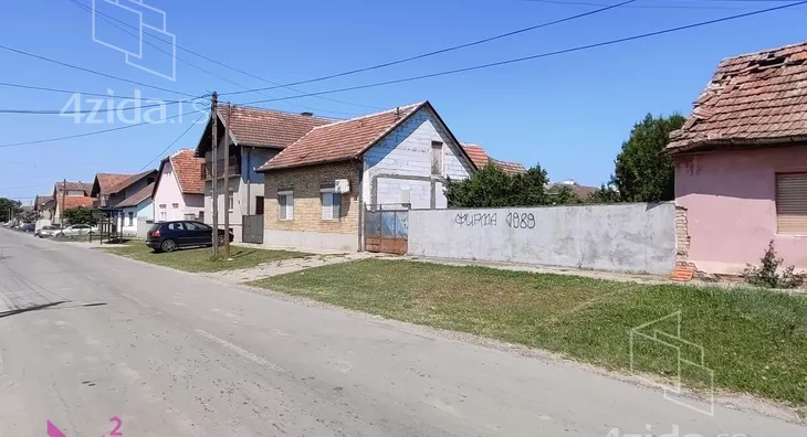Plac | 4zida