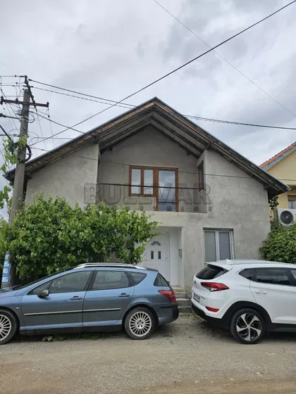 Vladice Čubrila | 4zida.rs