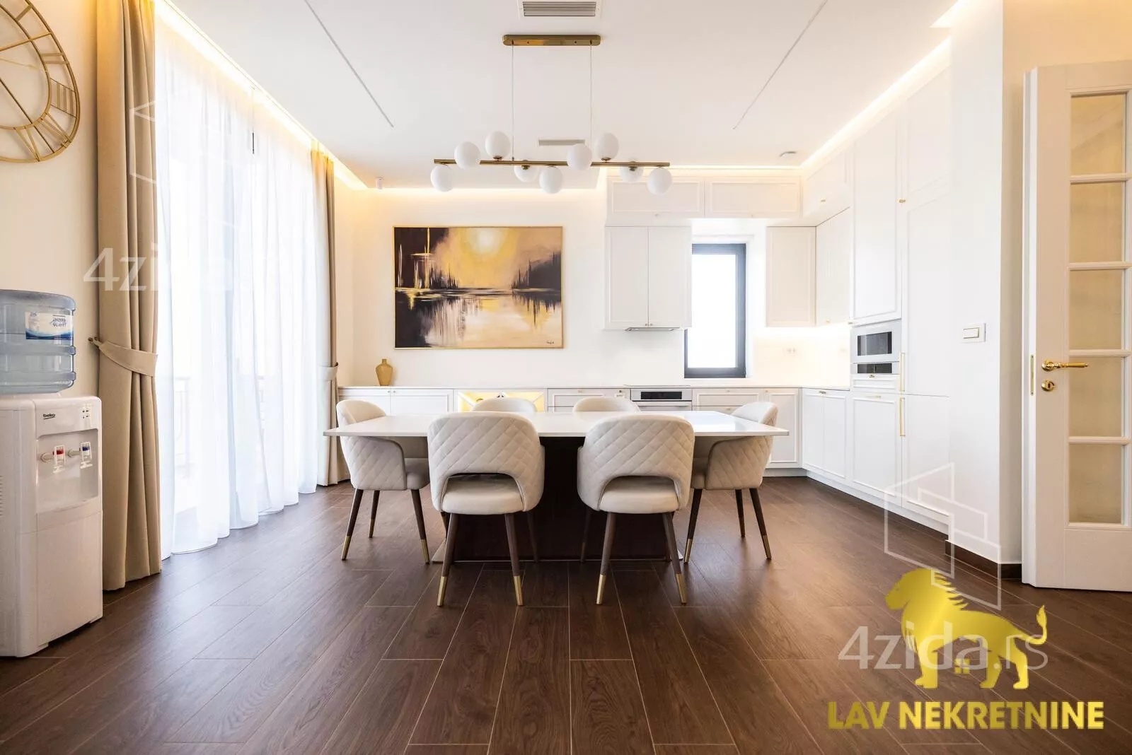 Petosoban stan | 4zida