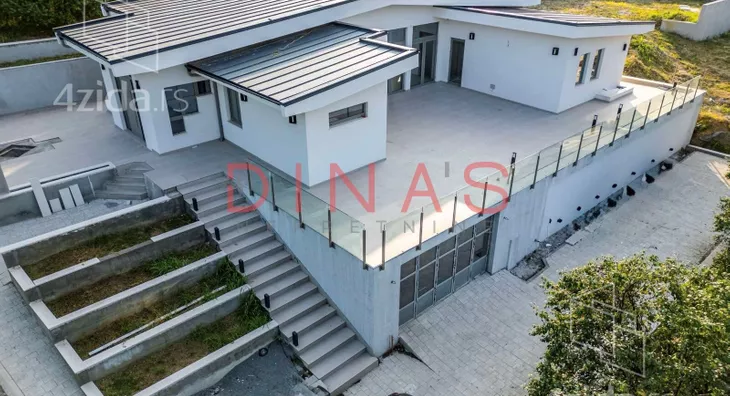Kuća | 4zida