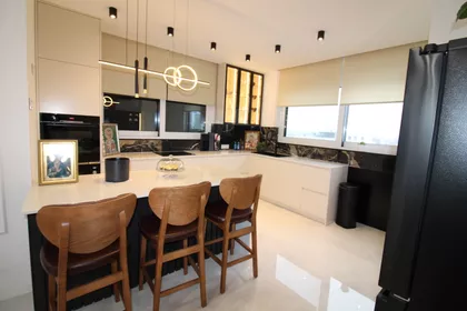 Južni Telep | 4zida.rs