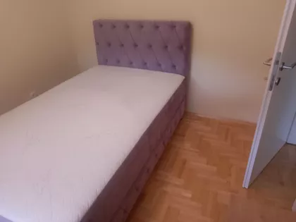 Prvomajska | 4zida.rs