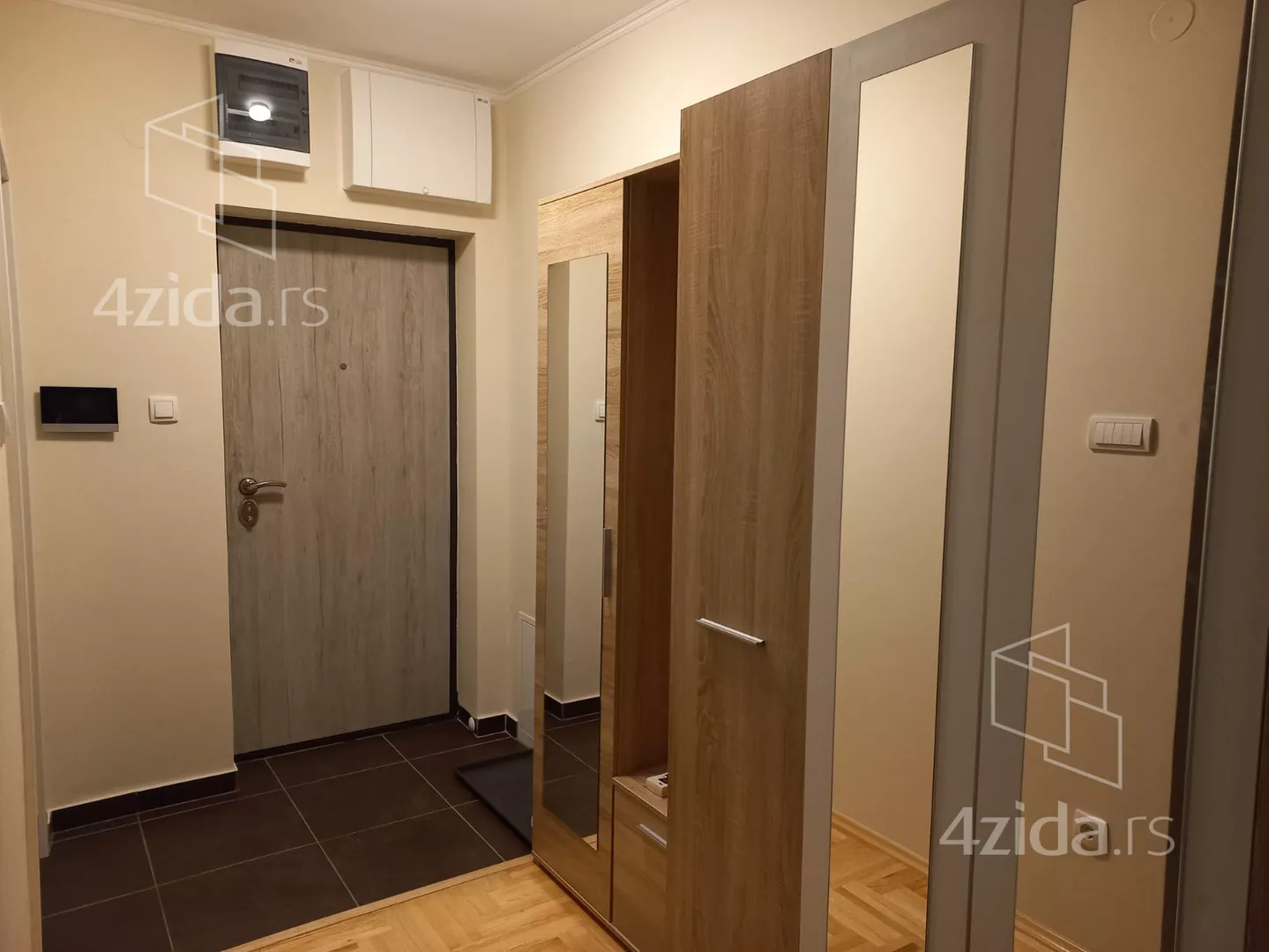 Garsonjera | 4zida