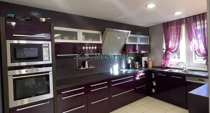 Šestosoban stan | 4zida