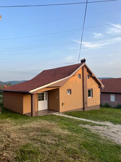 Kuća Metino brdo - Bresnica novogradnja 90m2 | 4zida.rs