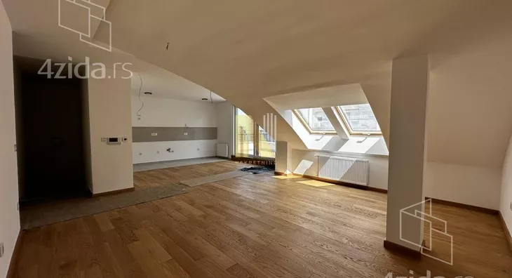 Petosoban stan | 4zida