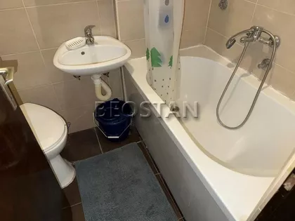 Crveni Krst Vračar | 4zida.rs