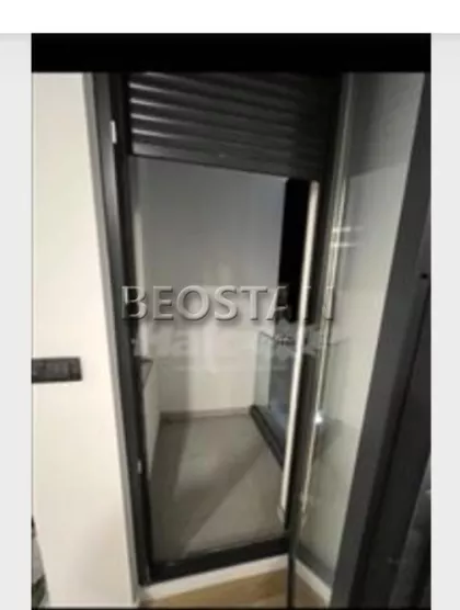 Crnogorska | 4zida.rs