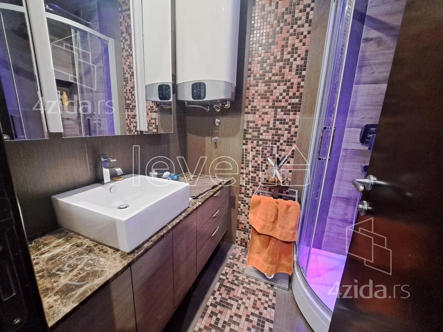 Petosoban stan | 4zida