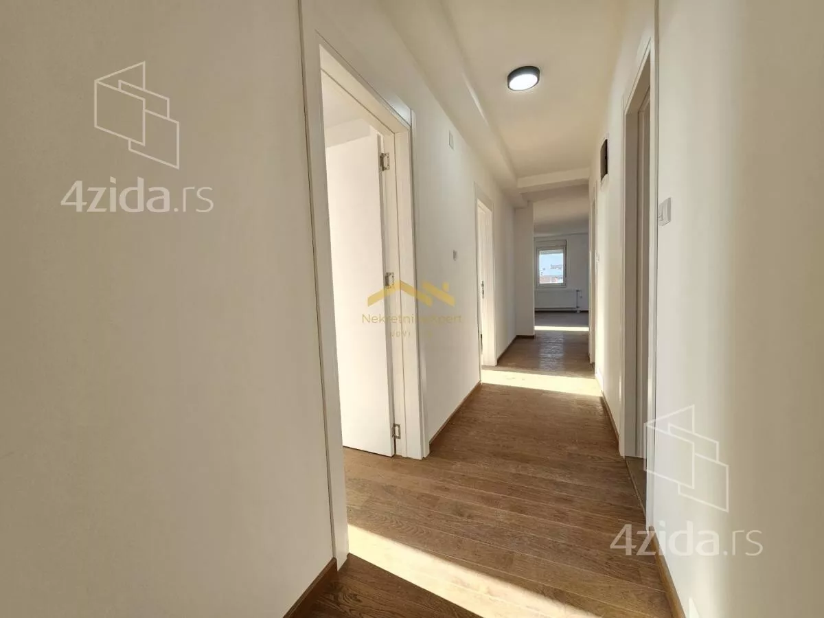 Šestosoban stan | 4zida