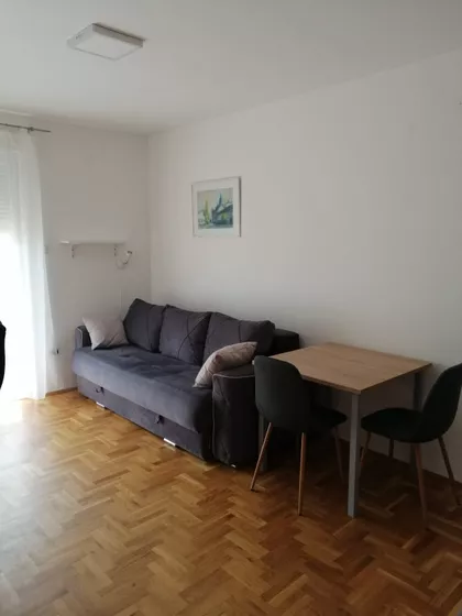 Prešernova 13V | 4zida.rs