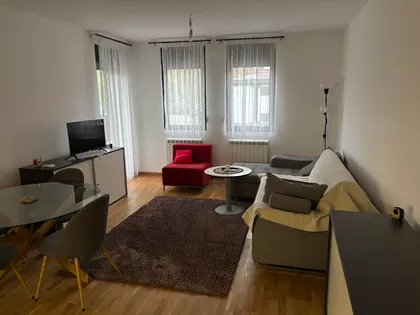 Pavla Labata | 4zida.rs