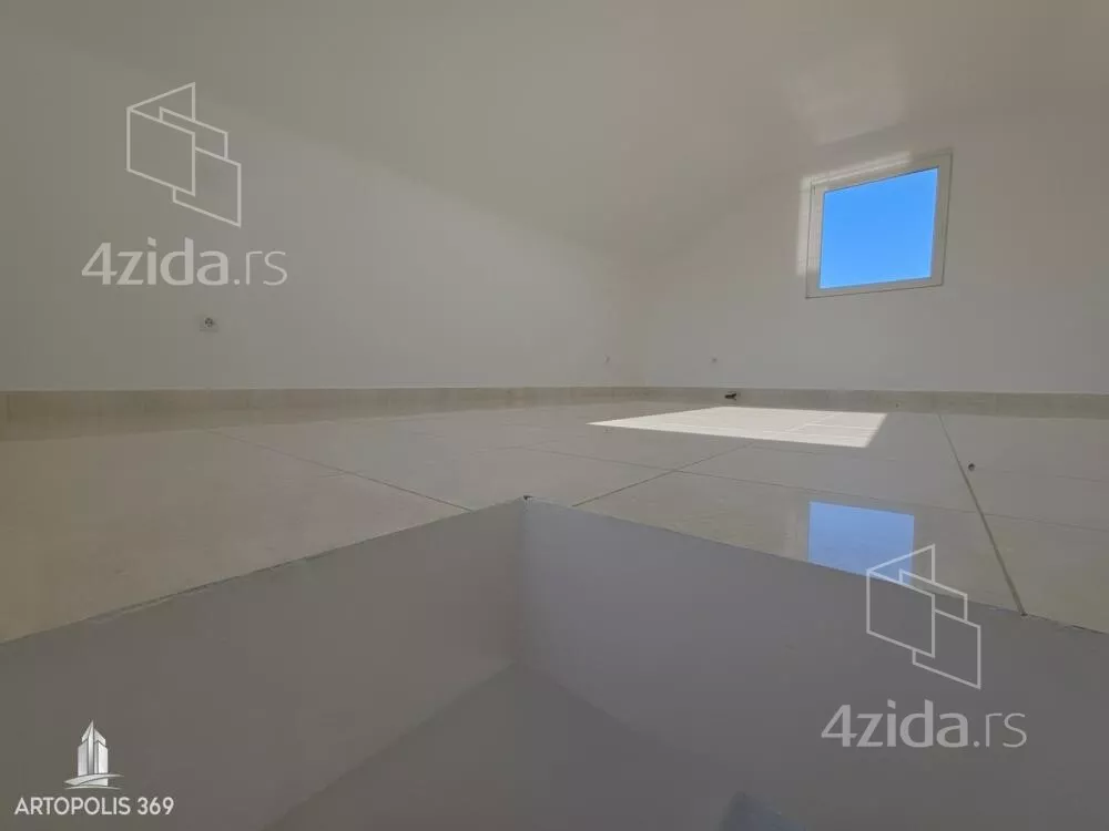 Hala | 4zida
