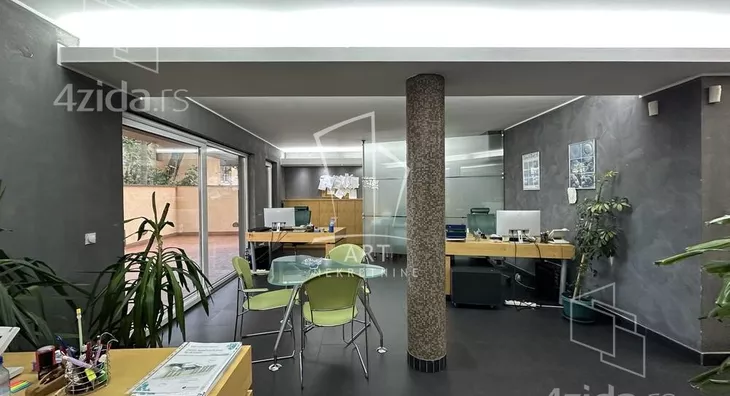 Poslovni prostor | 4zida