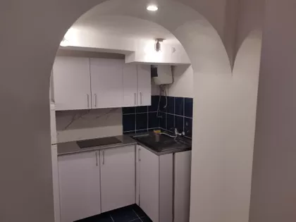 Pere Kosorića 33 | 4zida.rs
