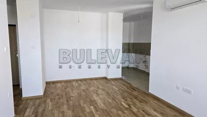 Lale Popović Tanje | 4zida.rs