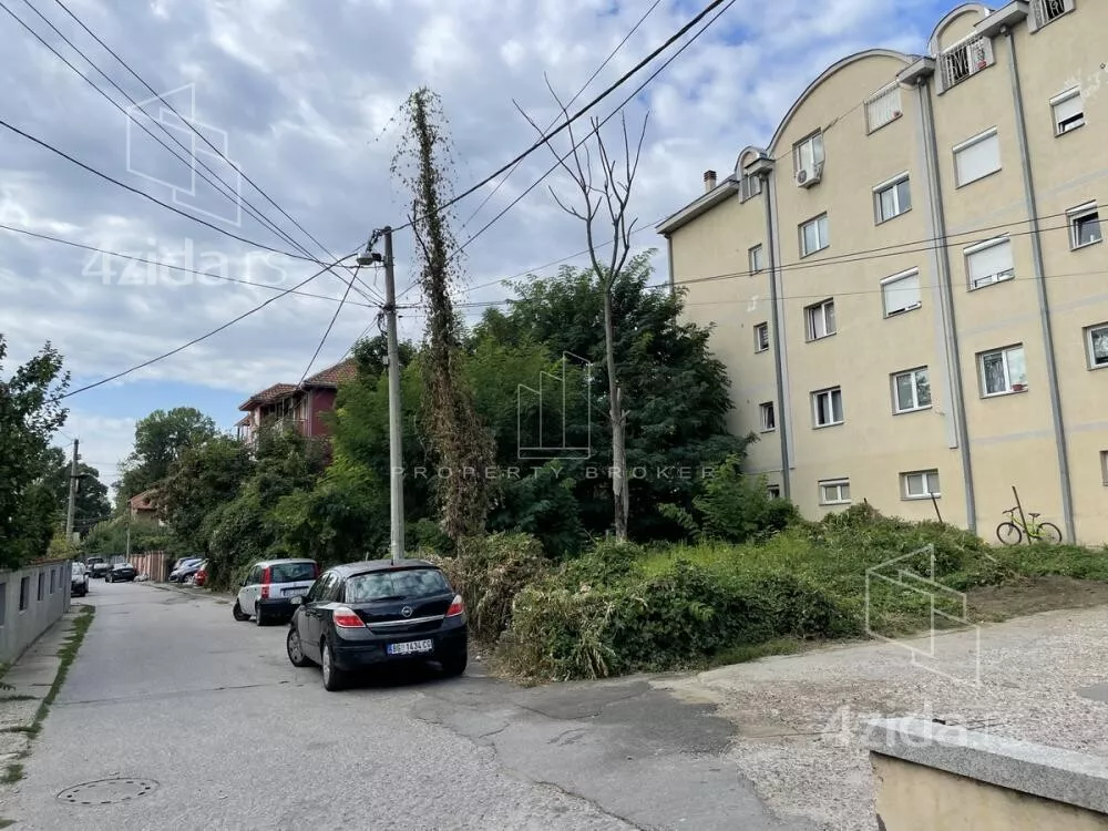 Građevinsko zemljište | 4zida