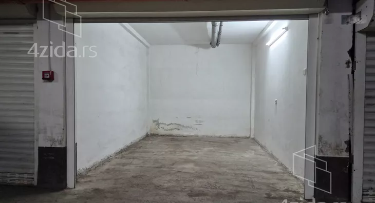 Garaža | 4zida