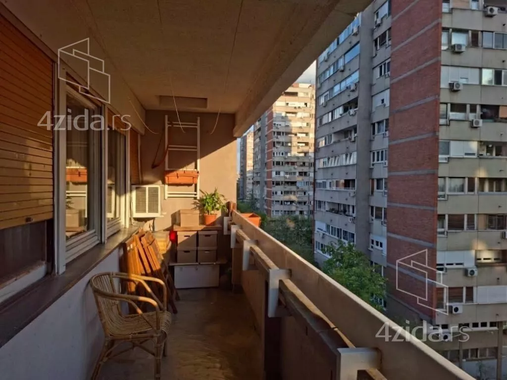 Troiposoban stan | 4zida