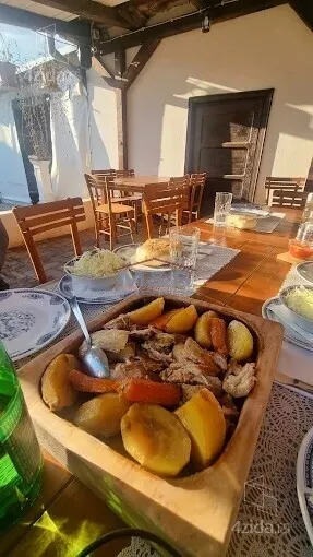 Ugostiteljski objekat | 4zida