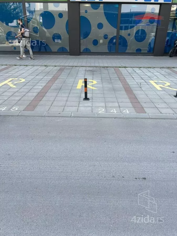 Parking | 4zida