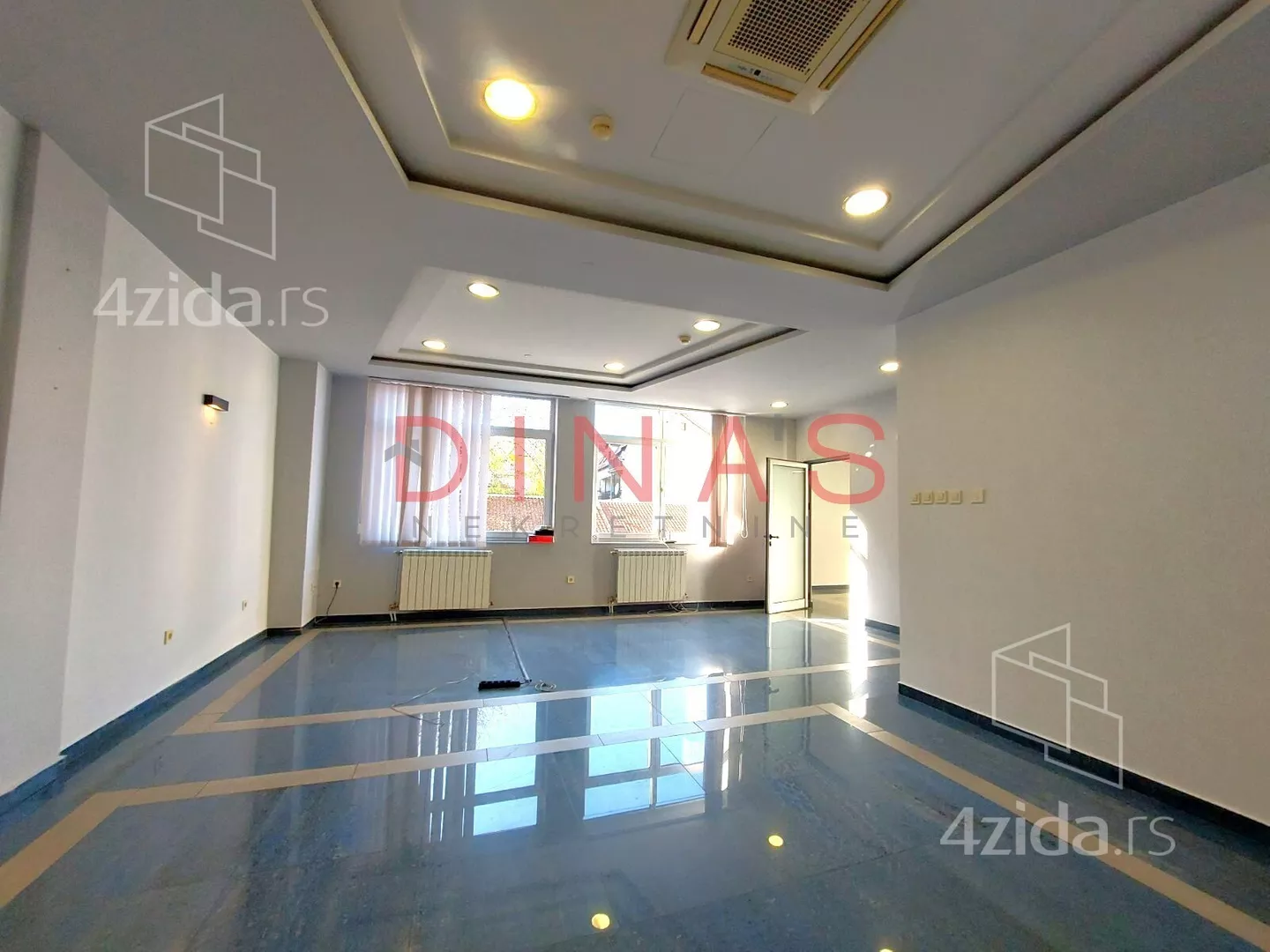 Poslovni prostor | 4zida