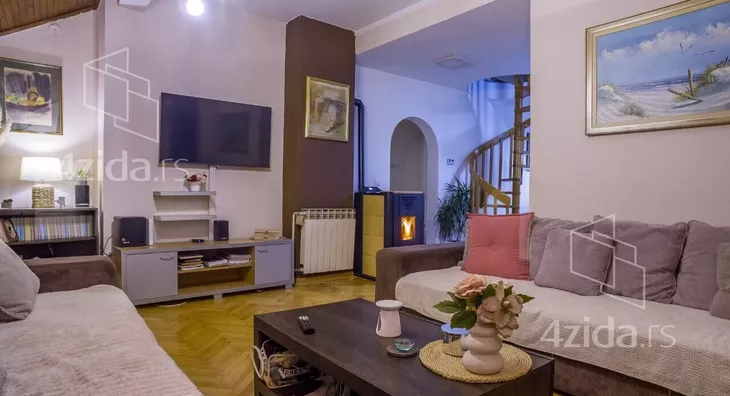 2-etažna kuća | 4zida