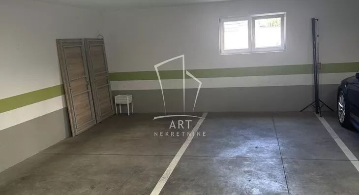 Garaža | 4zida